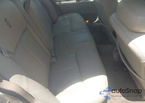 2001 Lincoln Town Car Cartier from USA, damaged, VIN 1LNHM83W71Y629856